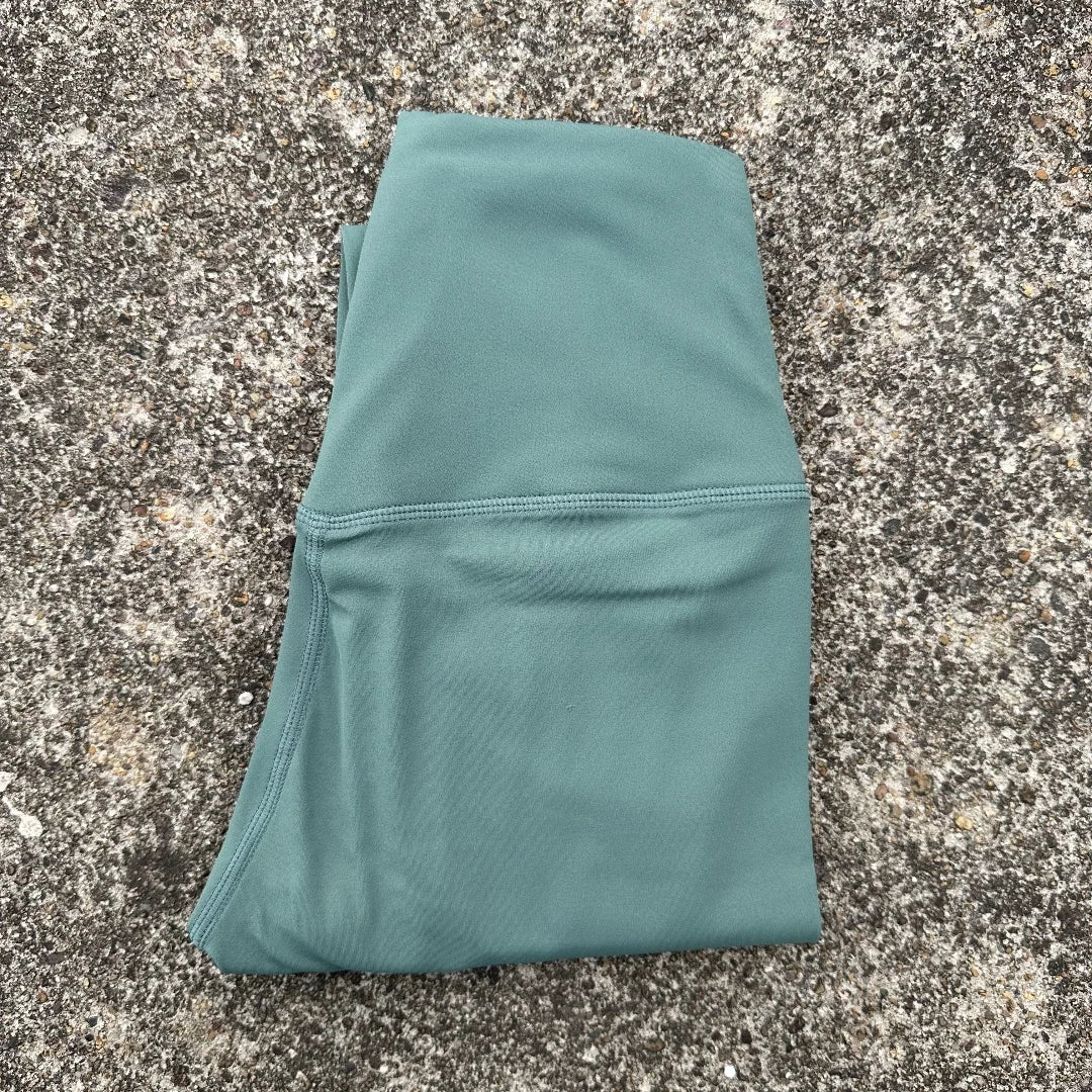 High-Waist Pocket Yoga Crop