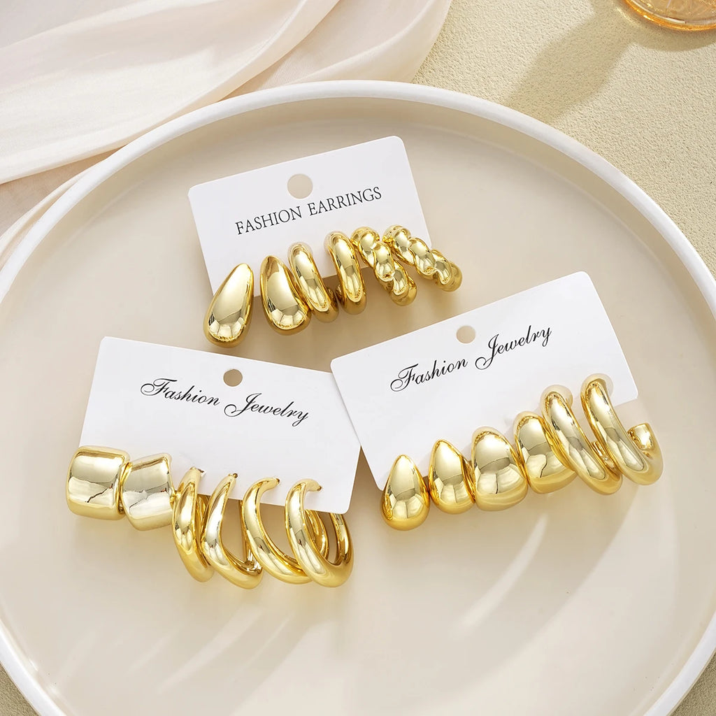 Exaggerated Hoop Set