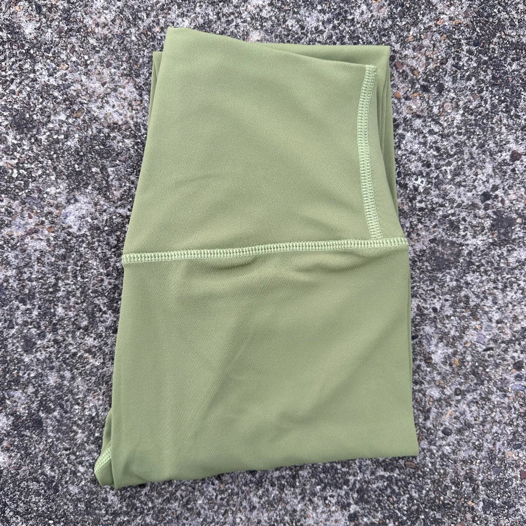 High-Waist Pocket Yoga Crop