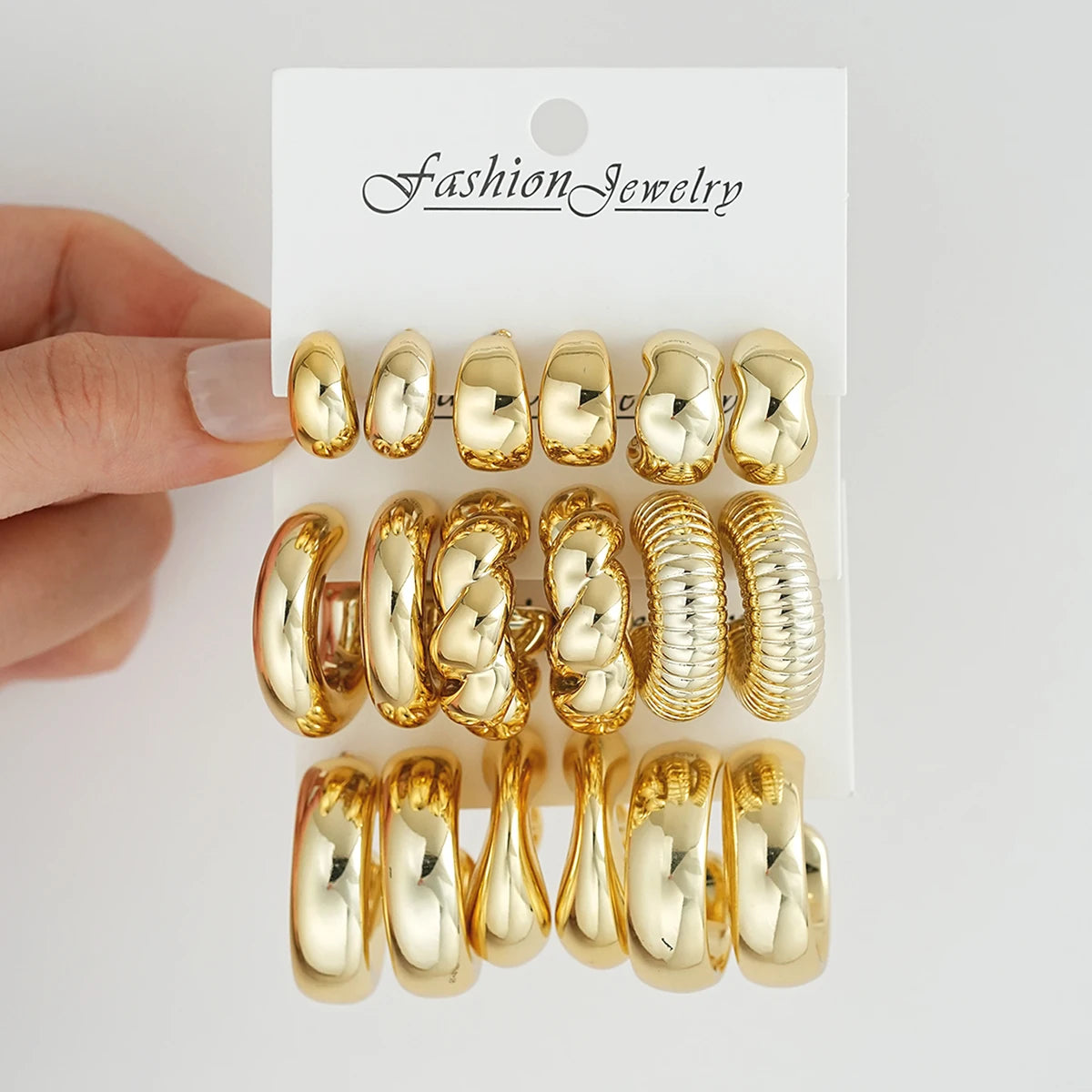 Exaggerated Hoop Set