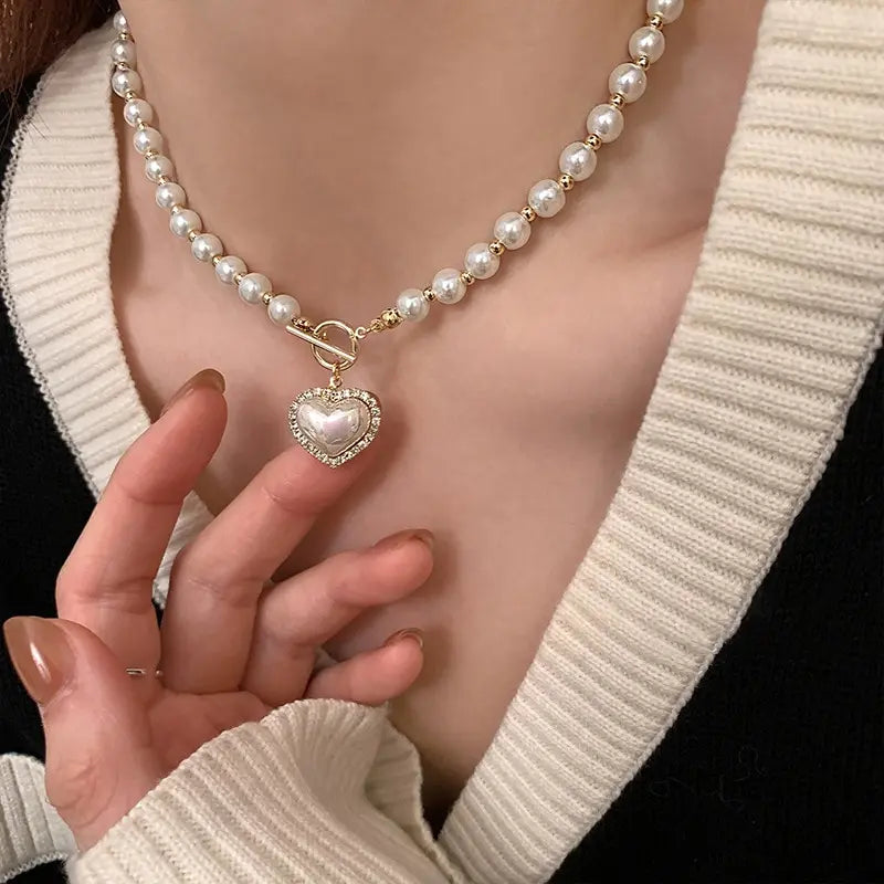 Elegant Pearl Heart Pendant